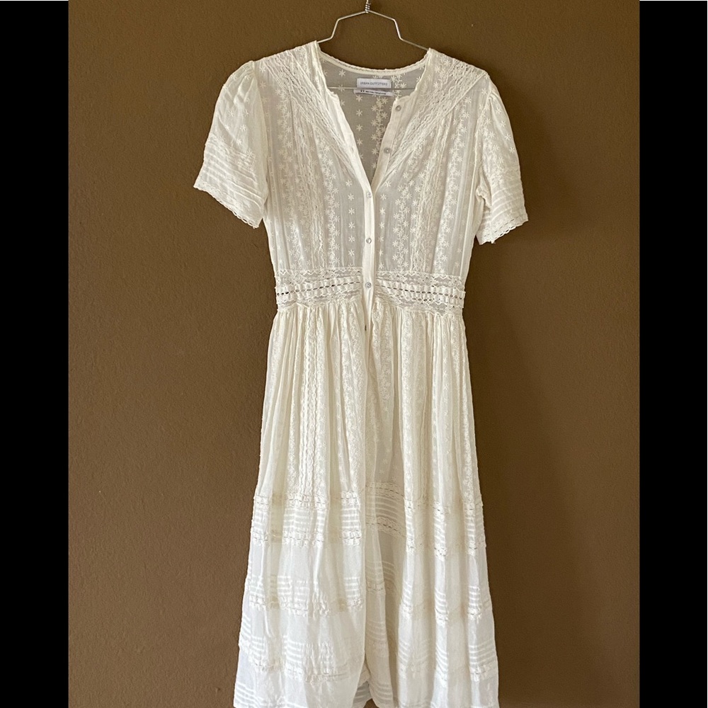 Doen look alike Urban Outfitters dress